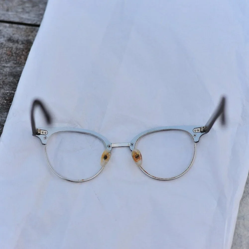 Glasses Silver Acrylic Used RX -3